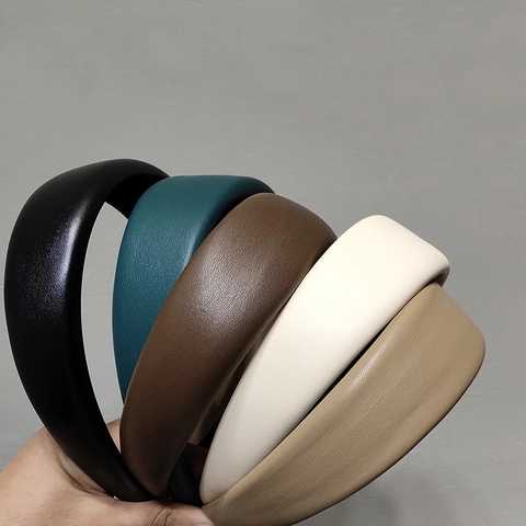 Women Retro Padded PU Leather Headband Solid Color Wide Sponge Hair Hoop Minimalist Elegant Hair Accessory For Daily Outing