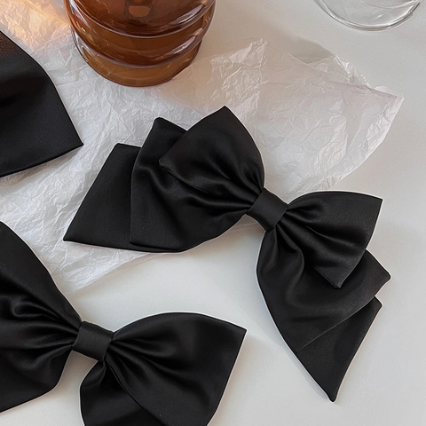 Fermaglio per Capelli con Fiocco in Raso Nero Sovradimensionato Stile Coreano per Donna Elegante Barretta in Tessuto a Tre Strati Vintage Accessorio per Capelli