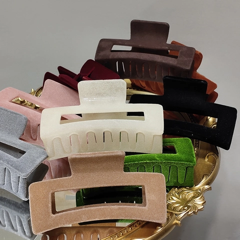 Large Flocked Hair Claw Clip For Women French Simple Rectangular Hollow Shark Clip Elegant Velvet Texture Hair Accessories