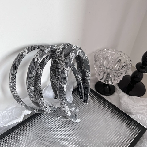 Retro Kant Stof Omwikkelde Haarband Elegant Bloem Borduurwerk Spons Stirnband Voor Dames Handgemaakt Haaraccessoires