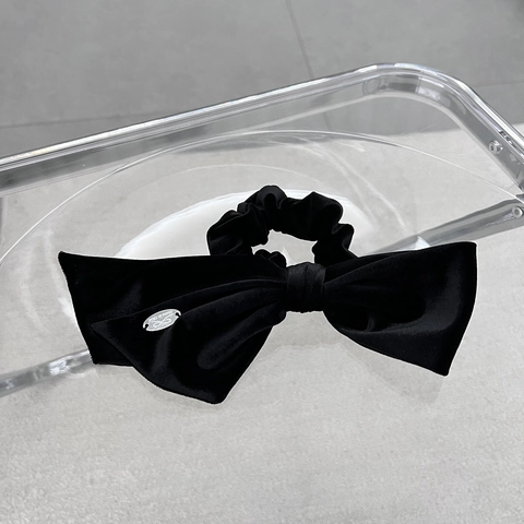 Elegante Elastico per Capelli con Fiocco in Tessuto Nero Minimalista Grande Fermacapelli con Targhetta in Metallo Vintage Donna Accessorio Quotidiano