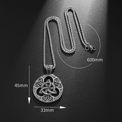 Collier Pendentif Nœud Celtique en Alliage de Zinc Rétro pour Hommes Femmes Bijoux Viking Triquetra Collier Médaillon Rond Style Ethnique