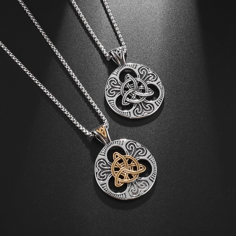 Collier Pendentif Nœud Celtique en Alliage de Zinc Rétro pour Hommes Femmes Bijoux Viking Triquetra Collier Médaillon Rond Style Ethnique