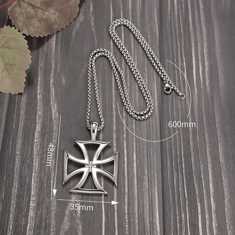 Mode Pendler Unisex Zinklegierung Hohl Eisenkreuz Anhänger Halskette Silber Galvanisiert Punk Gothic Schmuck Für Party