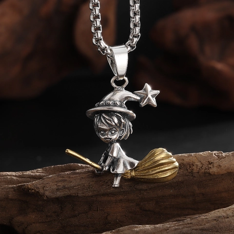 Collier Pendentif Sorcière Gothique Vintage Sur Balai Magique Pour Femmes Hommes Bijoux De Fête Halloween Alliage Bicolore