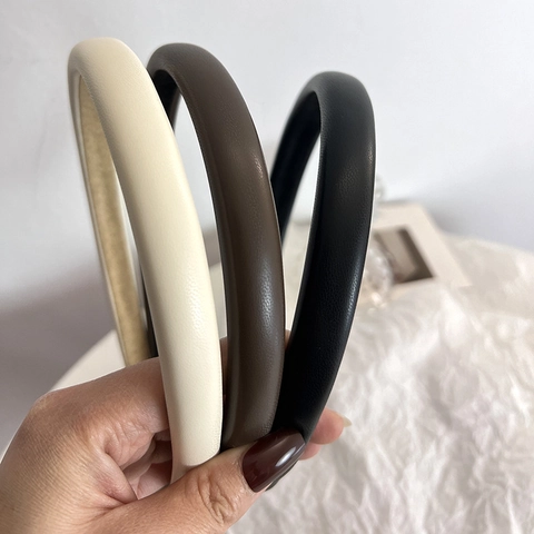 Women Minimalist Padded PU Leather Headband Vintage Solid Color Wide Hairband Elegant Daily Fashion Hair Accessories