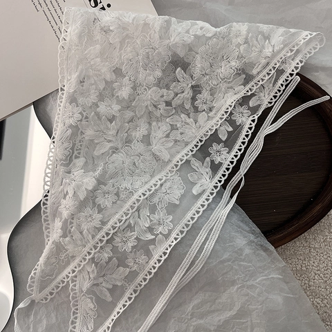 Women Retro Lace Floral Embroidered Triangle Headscarf Sweet Hollow Out Hair Band Pastoral Style White Mesh Headwrap Accessories