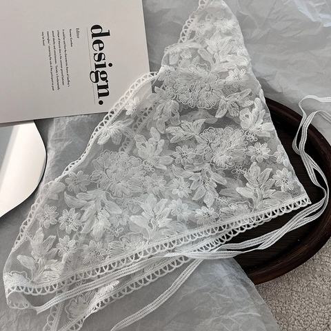 Women Retro Lace Floral Embroidered Triangle Headscarf Sweet Hollow Out Hair Band Pastoral Style White Mesh Headwrap Accessories
