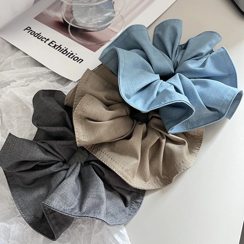 Oversized Pleated Fabric Scrunchie For Women Large Textured Cloth Hair Tie Elegant Solid Color Ponytail Holder Accessory