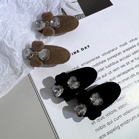 Women's Korean Style Flocked Flower Hair Clip With Heart Shaped Rhinestone Elegant Coffee Side Clip Headwear Accessory