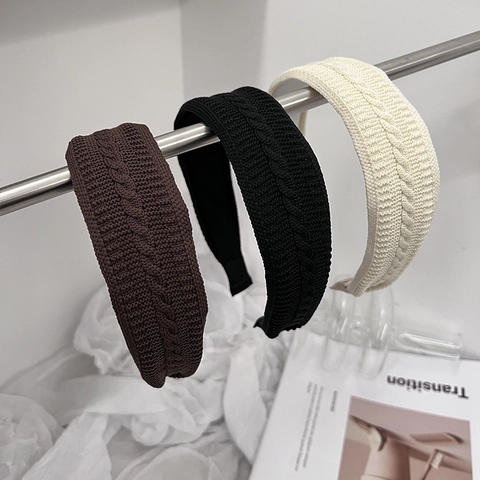 Serre-tête Élégant en Tricot à Mailles Torsadées pour Femmes Accessoire de Coiffure Fait Main Mode Automne Hiver