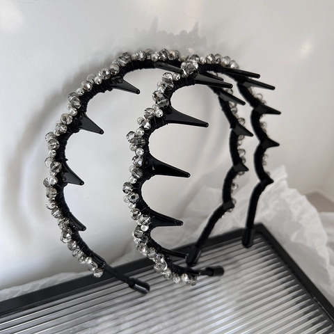 Cerchietto Punk Gotico Nero Con Cristalli Grigi E Künstliche Perle Bianche Pettine Per Capelli Alla Moda Accessori Gioielli Per Donna