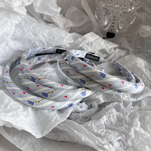 Cerchietto in Tessuto Azzurro Stile Fresco con Motivo a Fiori e Cuori per Donna Accessori per Capelli Fatti a Mano