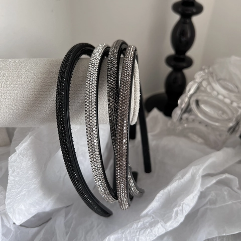 Elegante Diadema Fina de Diamantes de Imitación para Mujer Diadema Antideslizante Brillante con Dientes Accesorios para el Cabello Simples