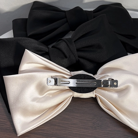 Oversized Satin Bow Hair Clip French Retro Elegant Ribbon Spring Clip French Style Hair Accessories For Women Party Daily