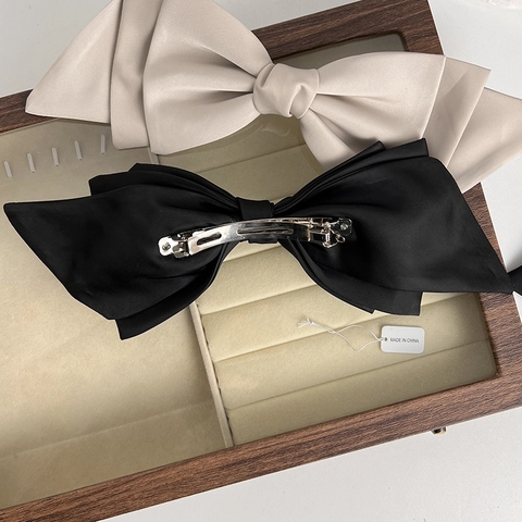 French Vintage Oversized Satin Bowtie Hair Clip Elegant Multi Layer Spring Clip Fashion Hair Accessories For Women