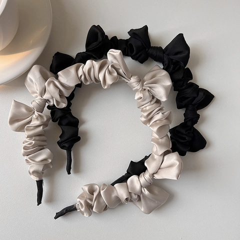 Cerchietto da Donna Coreano Dolce in Raso Plissettato con Fiocco Vintage Minimalista Scrunchie Stile Cerchio per Capelli Eleganti Accessori