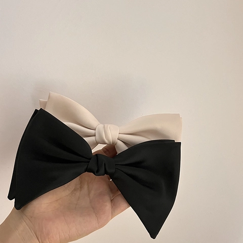 Französische Elegante Doppellagige Schleife Feder Haarclip Große Stoff Satin Haarspange Top Clip Kopfschmuck Für Damen Mädchen