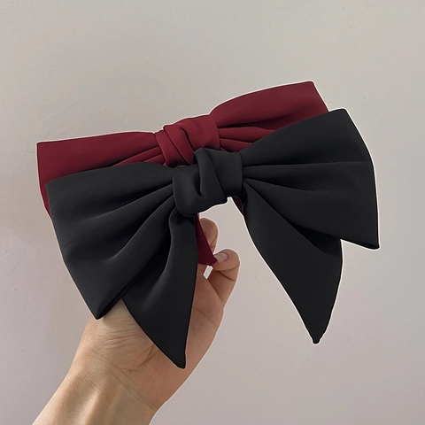 Elegant Oversized Satin Fabric Bow Hair Clip For Women Handmade Solid Color Large Bowknot Spring Clip Hair Accessory