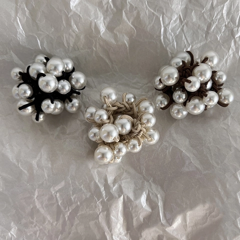 Eleganti Scrunchies con Cluster di Künstliche Perle d'Imitazione Elastici per Capelli Donna Accessori per Capelli per Uso Quotidiano