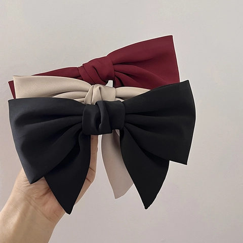 Elegant Oversized Satin Fabric Bow Hair Clip For Women Handmade Solid Color Large Bowknot Spring Clip Hair Accessory