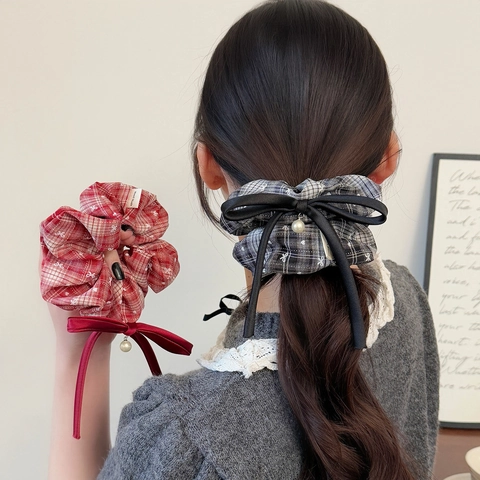 Dolci Elastici per Capelli Scrunchie a Quadri Con Fiocco e Pendente in Perla Artificiale Fatti a Mano per Donna
