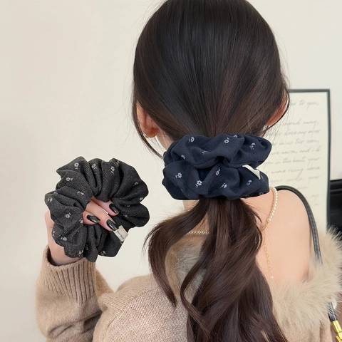 Scrunchie in Tessuto Vintage a Piccoli Fiori Elegante Fermacapelli Elastico in Stile Coreano Fatto a Mano Per Donna