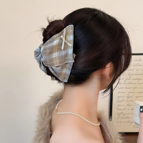 Pince à Cheveux Crabe à Carreaux en Tissu avec Nœud Style Britannique pour Femmes Accessoire de Coiffure