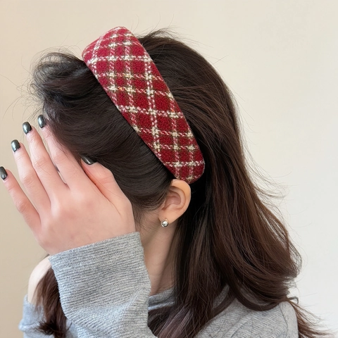 Vintage Red Plaid Tweed Wide Headband For Women Elegant Fabric Retro Checkered Hairband Sweet Holiday Style Hair Accessories