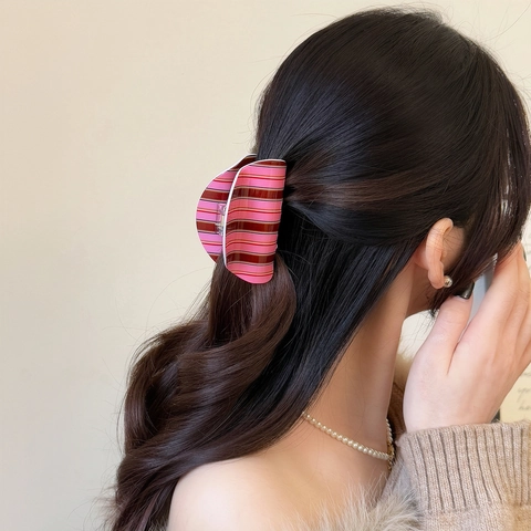 Pince à Cheveux Vintage en Acétate à Rayures de Couleur Contrastée Élégante Pince Requin Grande Épingle à Cheveux pour Femmes Accessoires
