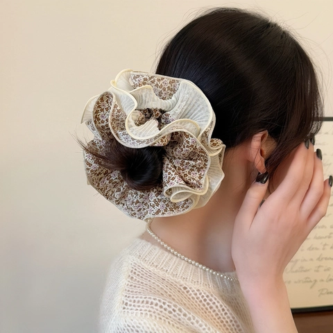 Vintage Floral Fabric Large Scrunchie With Mesh Trim Pleated Elastic Hair Tie For Women French Lazy Style Hair Accessories