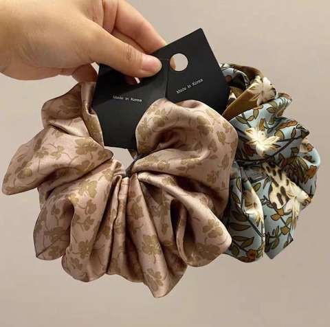 Vintage Botanical Floral Satin Scrunchies Large Elastic Hair Ties Elegant Leopard Print Hair Accessories For Women