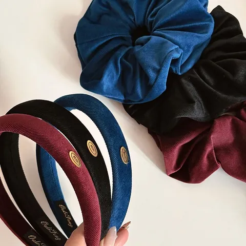 Retro Cordsamt Stoff Große Scrunchie Elastische Haargummi Elegantes Gepolstertes Stirnband Metallanhänger Damen Haarschmuck