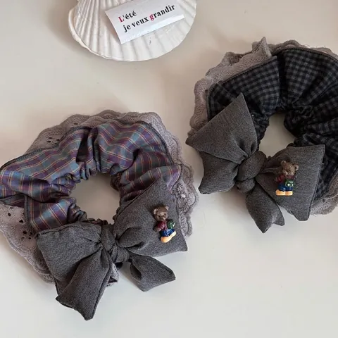 Scrunchie con Fiocco a Quadretti in Stile Coreano Con Ciondolo a Orsetto Bordo in Pizzo Elastici per Capelli in Tessuto per Donna