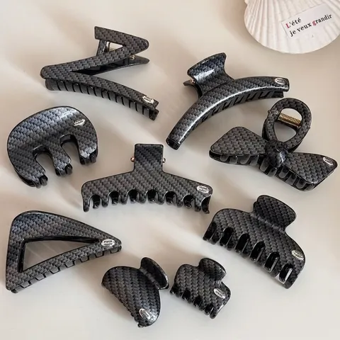 Pinza para el Cabello para Mujer con Patrón de Fibra de Carbono Gris Plateado Resina Geométrica Elegante Hecho a Mano