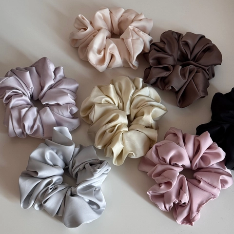 Coleteros de Satén Minimalistas Franceses para Mujer Elegantes Lazos para el Cabello de Color Sólido Plisados de Gran Tamaño