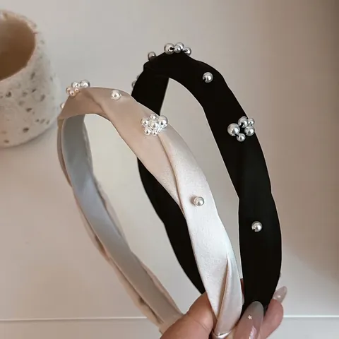 Elegante Cerchietto da Donna in Raso Con Künstliche Perle e Fiori Intrecciato Stile Coreano Vintage Accessorio per Capelli per Festa Quotidiana Nero Bianco