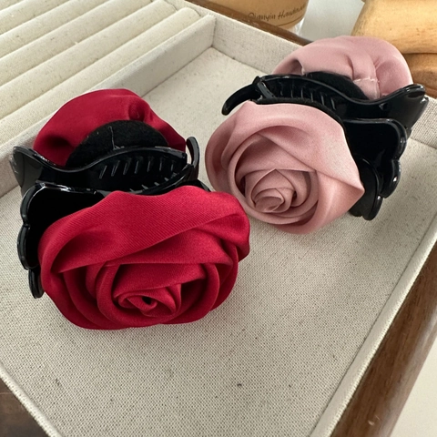 Pinza per Capelli a Forma di Rosa in Raso Vintage Francese Elegante Accessorio per Capelli in Tessuto Floreale per Donna