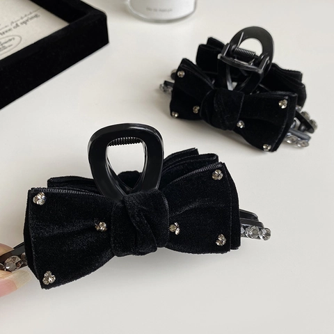 Black Velvet Bow Hair Claw Clip With Rhinestones Large Shark Clip Elegant Vintage Hair Accessory For Women Hair Jewelry