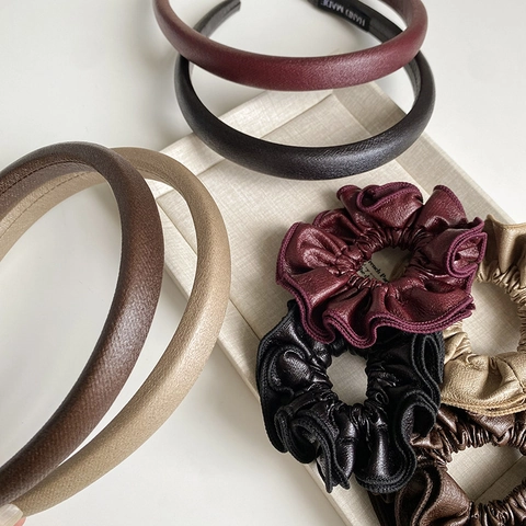 Artificial Leather Pleated Scrunchie And Headband Handmade Retro Solid Color Hair Accessories For Women Daily Casual Style