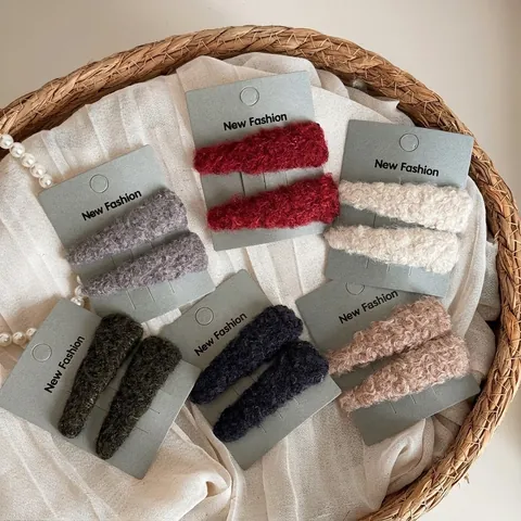 Herbst Winter Lammwolle Haarklammer Retro Plüsch Dreieck Snap Clip Kunstpelz Seite Pony Clip Süßes Haar Zubehör Für Damen