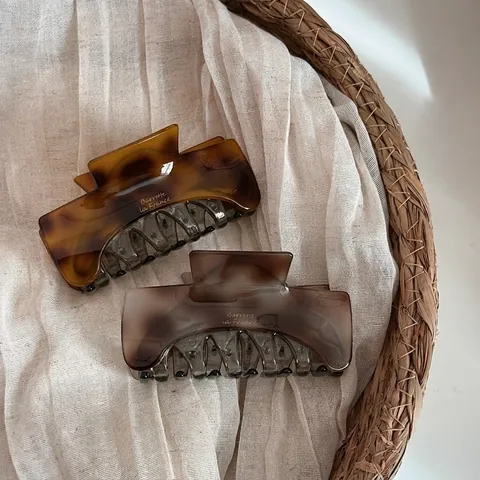 French Style Acetate Hair Claw Clip Large Tortoiseshell Marble Pattern Hair Catch Clip Elegant Hair Styling Accessory For Women