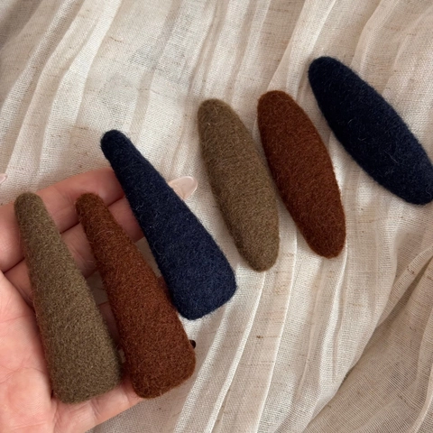 Pinzas para el Cabello Envueltas en Tela de Color Sólido Otoño Invierno Elegantes Minimalistas con Textura de Lana Accesorios para el Cabello