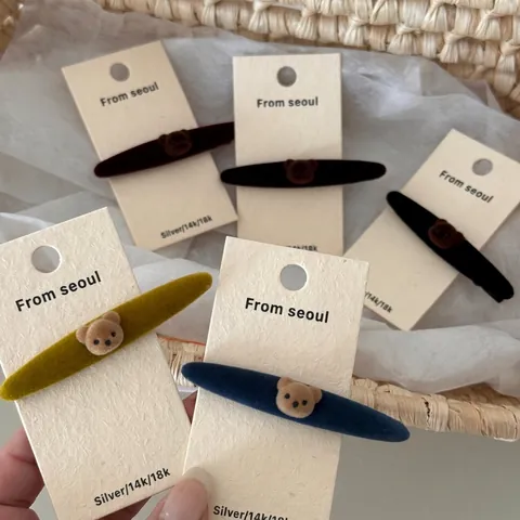 Süßer Bärenkopf Beflockung Samt Haarspange Süßer Koreanischer Stil Entenschnabel Clip Legierung Samt Barrette Für Damen Mädchen Haarschmuck