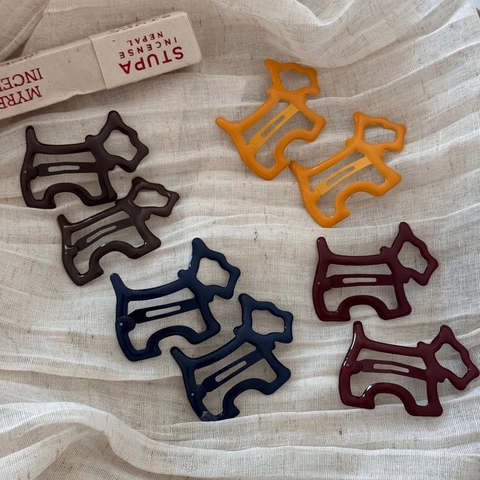 Süße Hohle Scottie Hund Haarspangen Bunte Harz Legierung BB Clips Minimalistische Hund Form Haarnadeln Für Damen Mädchen Tägliche Haarschmuck