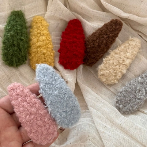 Pince à Cheveux BB en Peluche Colorée Style Coréen Mignonne en Fausse Laine d'Agneau Accessoires de Cheveux Automne Hiver pour Femmes Filles