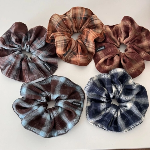 Elastico Scrunchie Grande a Quadretti Retrò in Morbido Tessuto Spazzolato Fatto a Mano Plissettato Fermacoda per Capelli Donna