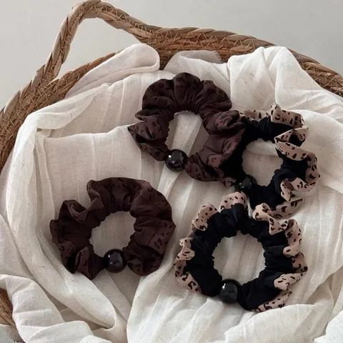Korean Leopard Print Scrunchies With Black Bead Elastic Hair Ties Ruffled Fabric Ponytail Holders Fashion Hair Accessories