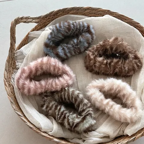 Fermaglio per Capelli a Artiglio a Forma di Nuvola Svuotata in Peluche Stile Coreano Grande in Pelliccia Sintetica Tigrato Donna