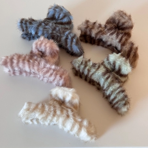 Franse Tijgerstreep Pluche Haarklem Grote Faux Fur Herfst Winter Shark Clip Voor Vrouwen Dik Haar Accessoires